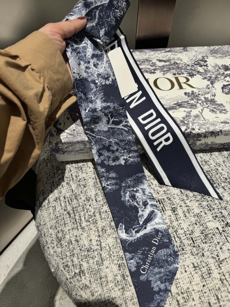 DIOR